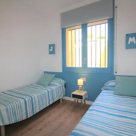 Con Jardin A 150 M De La Playa, 2 Habitaciones, Terraza Con Vistas Parciales Al Mar, Ac, Bbq. - Es-228-151 Apartment *