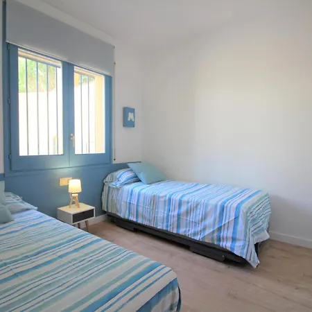 Con Jardin A 150 M De La Playa, 2 Habitaciones, Terraza Con Vistas Parciales Al Mar, Ac, Bbq. - Es-228-151 Apartment *